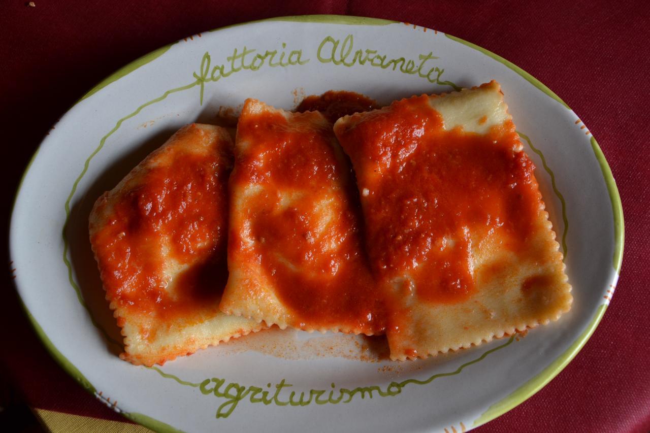 Fattoria Alvaneta Padula Exteriör bild